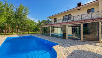 Ashtarak - Pool & Garden