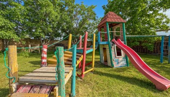 Ashtarak - Pool & Garden