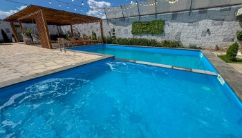 PG - Pool & Garden
