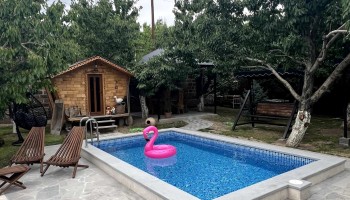 Aura Guest House