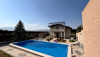 Nurnus Uplnn Pool Garden 2