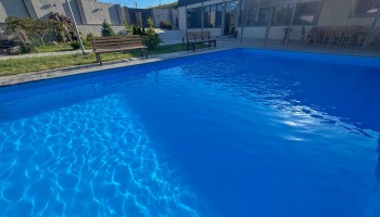Arzni 68 House – Pool & Garden
