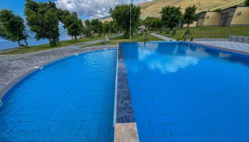 Drakhtika - Lake View Villa