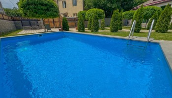 Garni Green House - Pool and Garden
