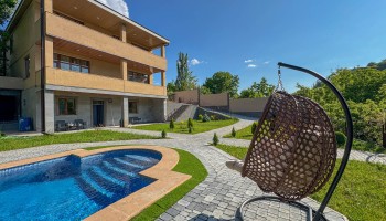 VILLAge Goght - Guest House