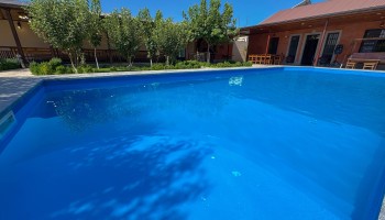 Family - Pool & Garden – Ejmiacin