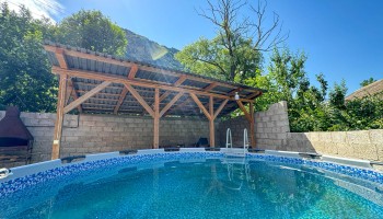 Mak Guest House