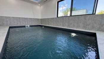 WK Voskevaz 1 - Inside Pool