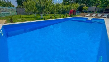 Garni Summer House - Pool and Garden