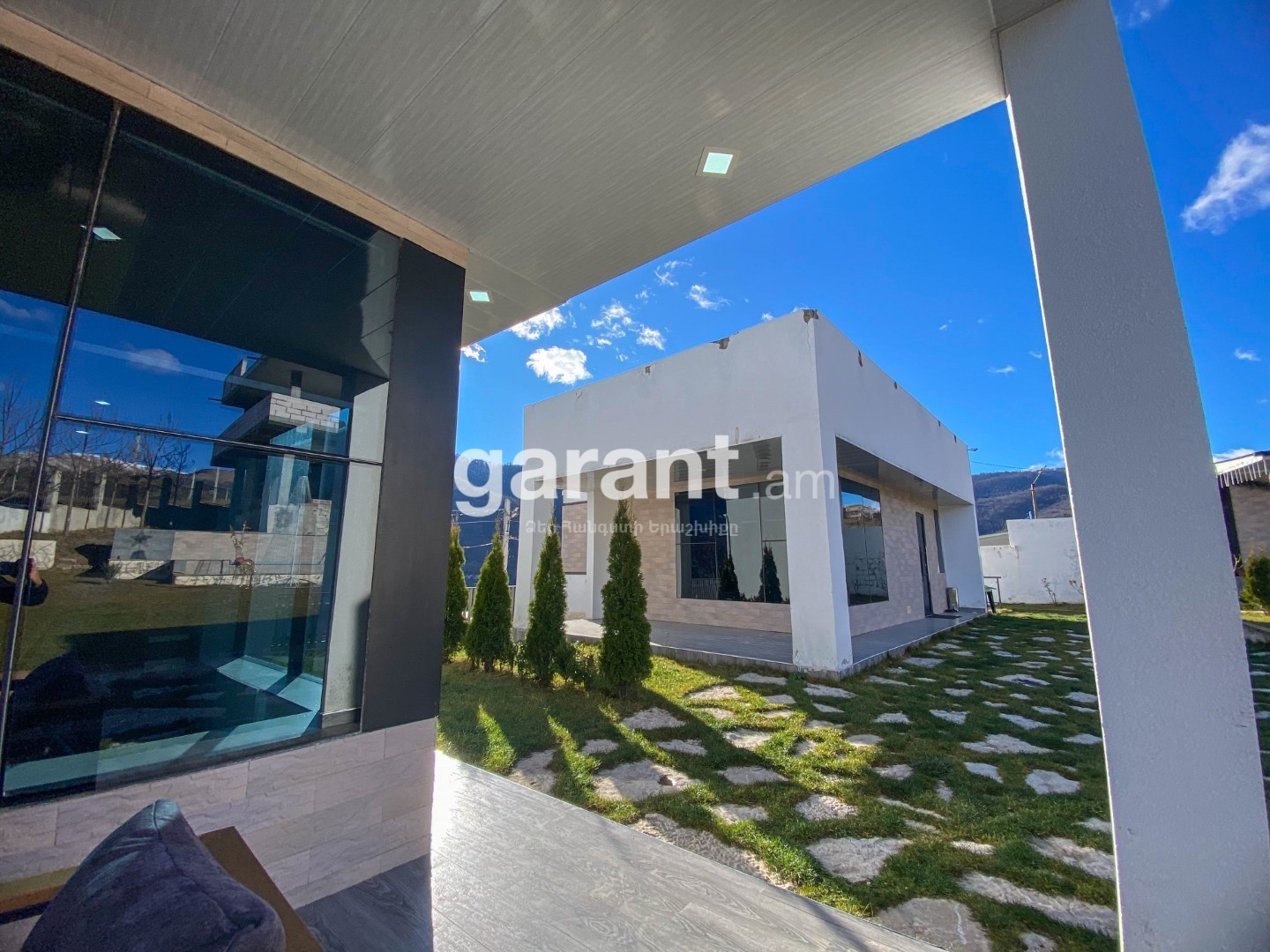 Dilijan Modern House. Посуточная аренда. Վիլլաներ և Տներ. Garant.am