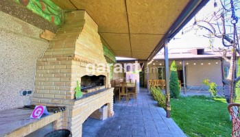 Garni Summer House - Pool and Garden