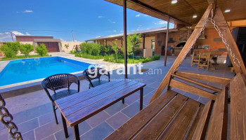 Family - Pool & Garden – Ejmiacin