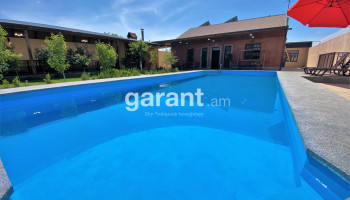Family - Pool & Garden – Ejmiacin